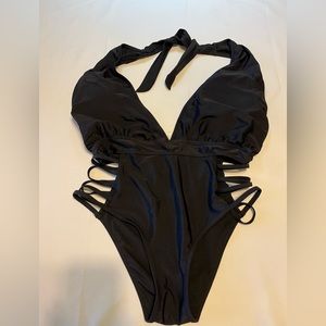Nice one piece ladies black swimsuit size large #P14